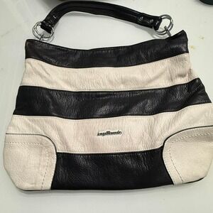 Black and white Angel Barcelona bag‎